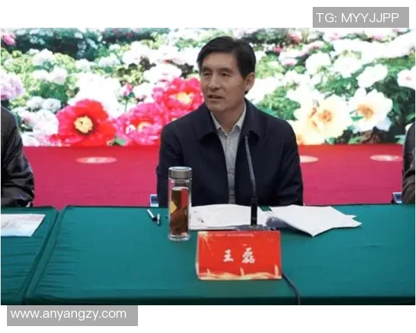 菏泽籍足球明星的崛起与成就探索:从地方小将到国际舞台的辉煌之路